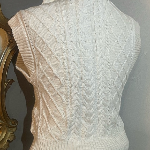 Guess Elegant Ivory Cable Knit Sweater - Picture 5 of 8
